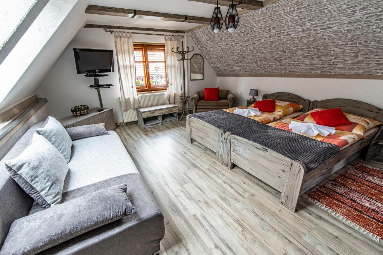Penzion Aurel Liptovský Ján Buitenkant foto