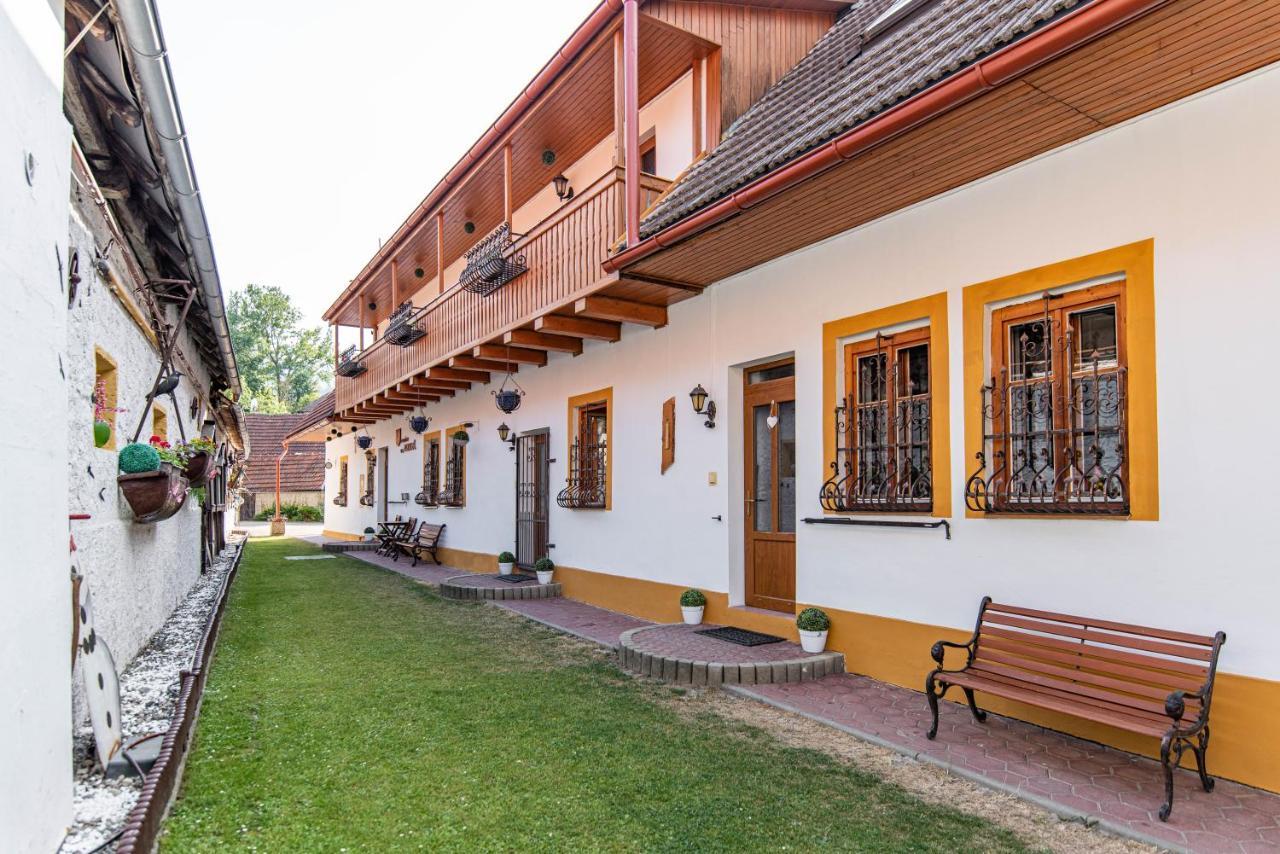 Penzion Aurel Liptovský Ján Buitenkant foto